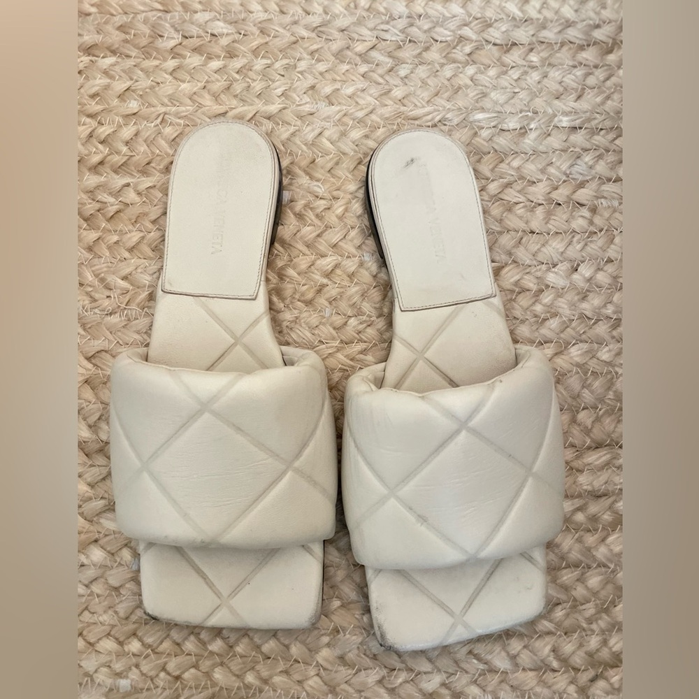Bottega Veneta Quilted Leather Sandals - Picture 6 of 9